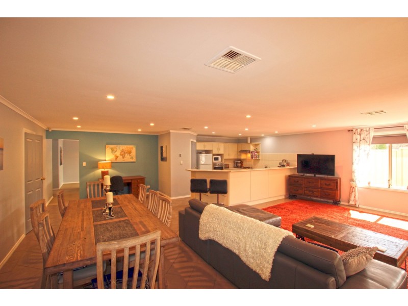 114 Pridham Boulevard, Aldinga Beach SA 5173