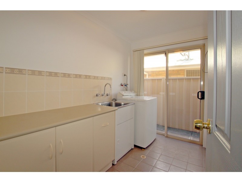 114 Pridham Boulevard, Aldinga Beach SA 5173