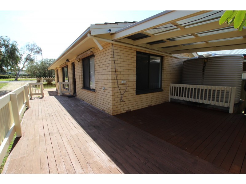 8 Dunstan Street, Aldinga Beach SA 5173