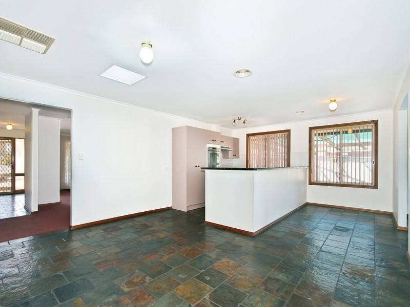 7 Harbury Court, Onkaparinga Hills SA 5163