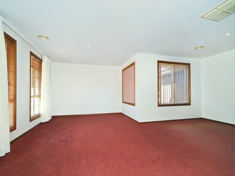 7 Harbury Court, Onkaparinga Hills SA 5163