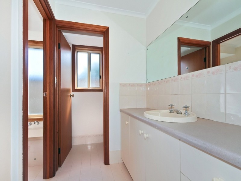 7 Harbury Court, Onkaparinga Hills SA 5163