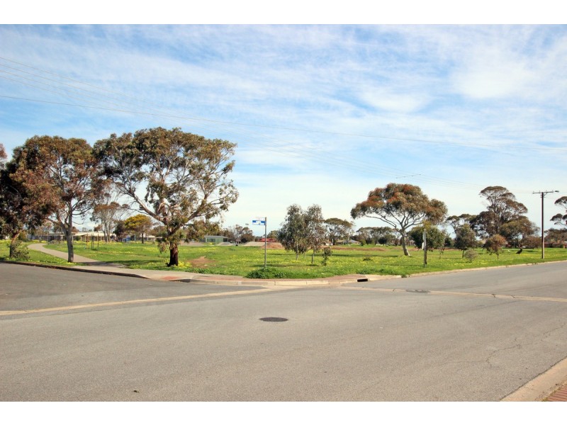 43 Hamilton Road, Aldinga Beach SA 5173