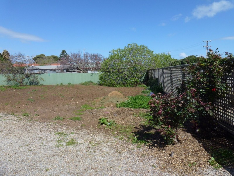 1 Hamilton Road, Aldinga Beach SA 5173