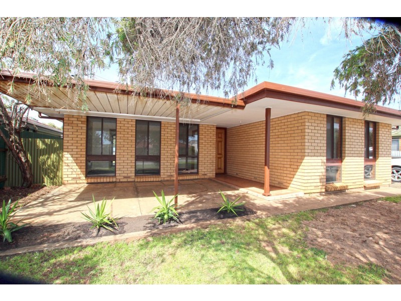 12 Falcon Street, Port Willunga SA 5173