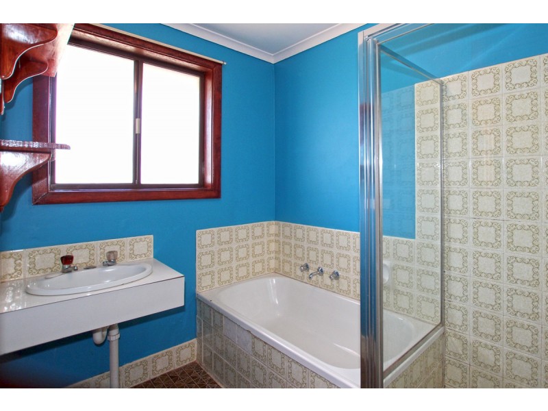 12 Falcon Street, Port Willunga SA 5173