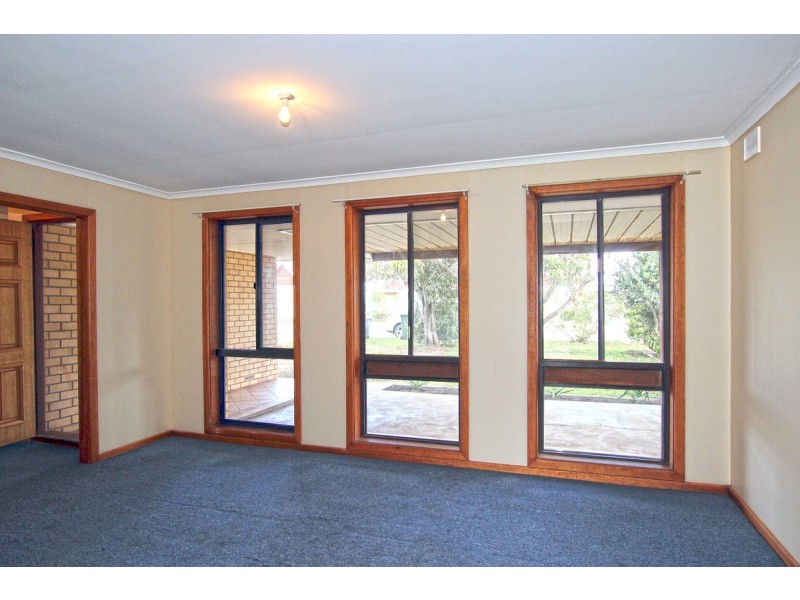 12 Falcon Street, Port Willunga SA 5173