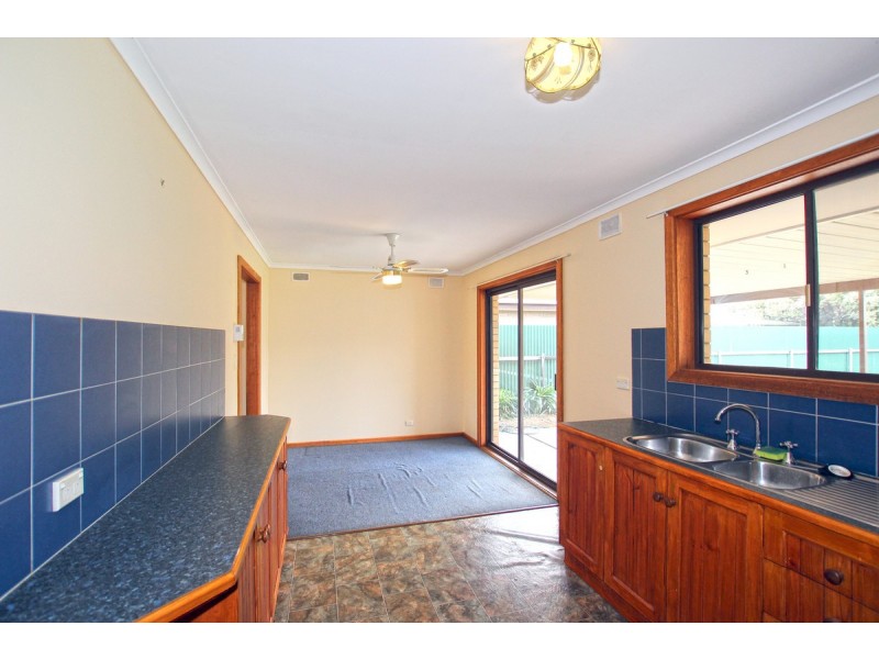 12 Falcon Street, Port Willunga SA 5173