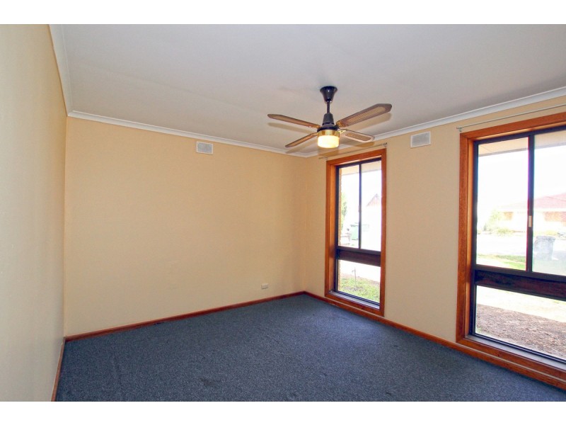 12 Falcon Street, Port Willunga SA 5173