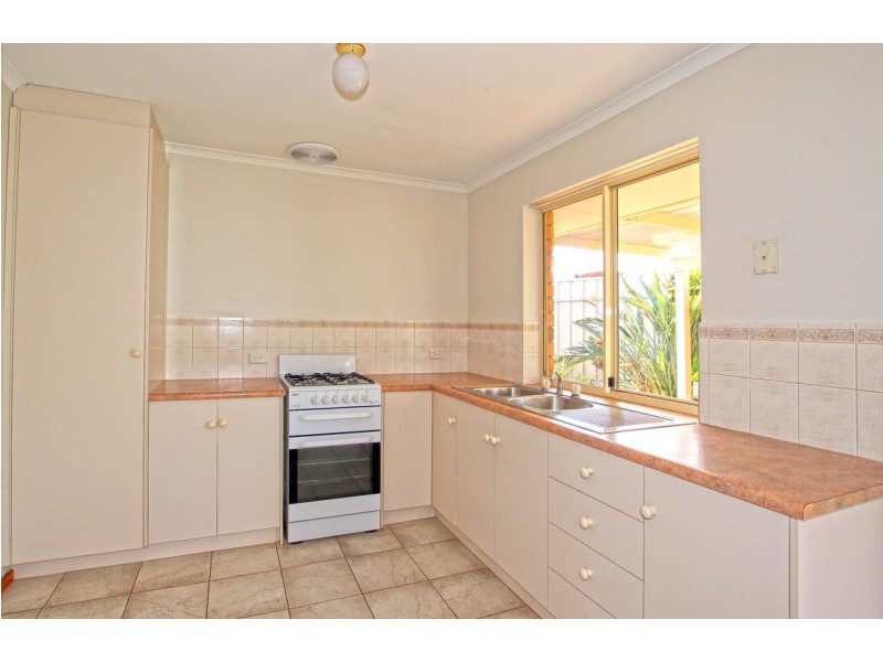 3 Oliver Crescent, Port Noarlunga SA 5167