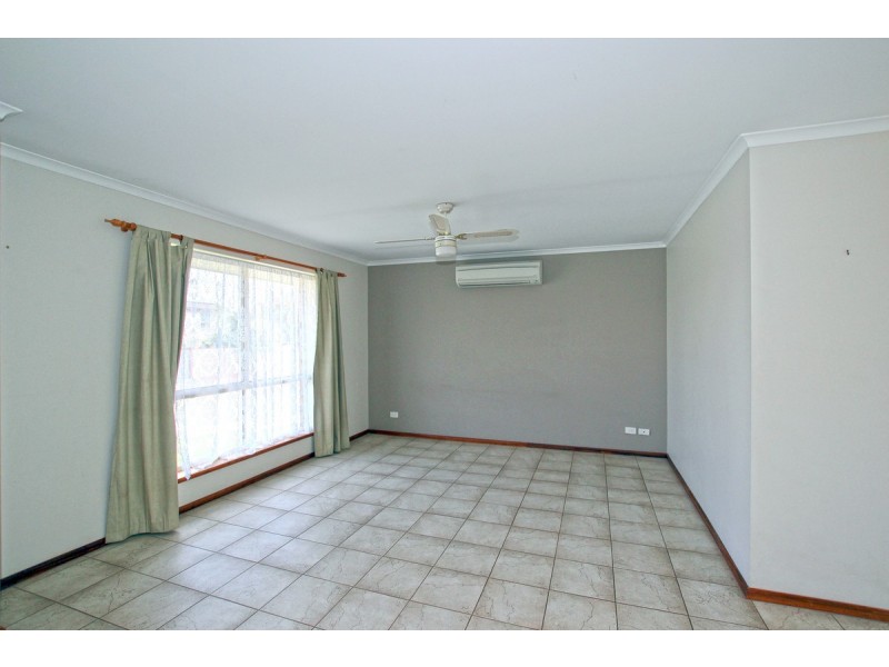 3 Oliver Crescent, Port Noarlunga SA 5167