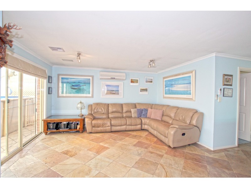 8 Omega Drive, Seaford Rise SA 5169