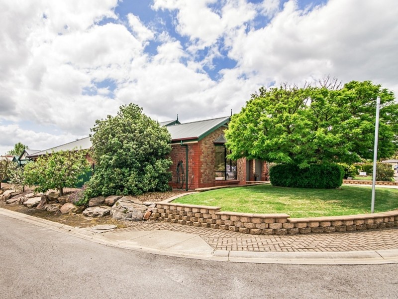 2 Rose Crescent, Mclaren Flat SA 5171