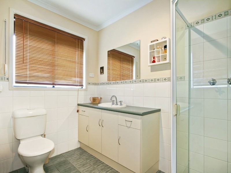 2 Rose Crescent, Mclaren Flat SA 5171