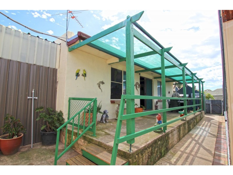 10 Yenda Street, O’sullivan Beach SA 5166