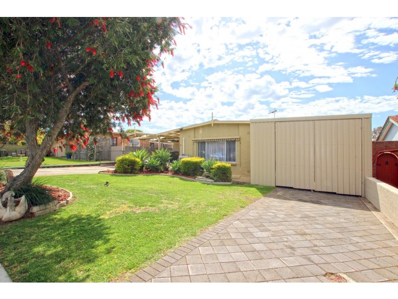 10 Yenda Street, O’sullivan Beach SA 5166