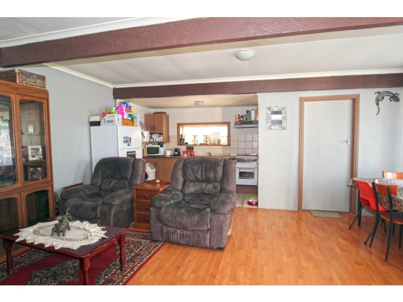 10 Yenda Street, O’sullivan Beach SA 5166