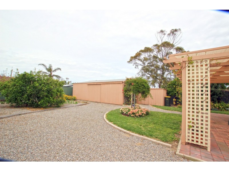 24 Irving Road, Aldinga Beach SA 5173