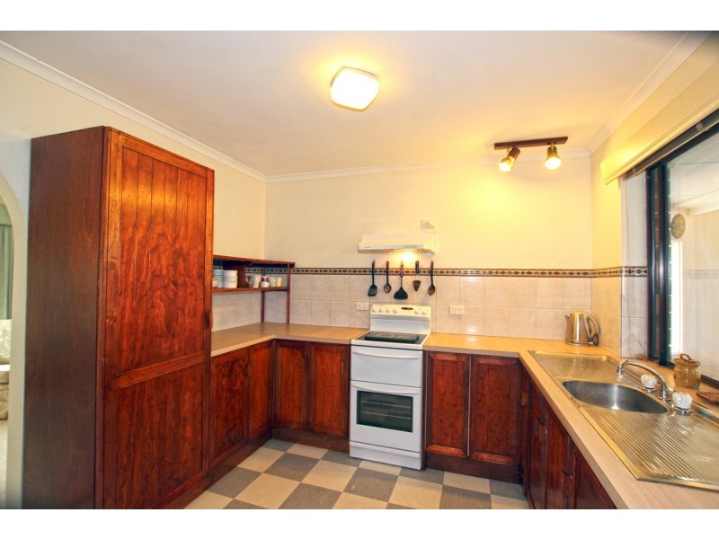 24 Irving Road, Aldinga Beach SA 5173