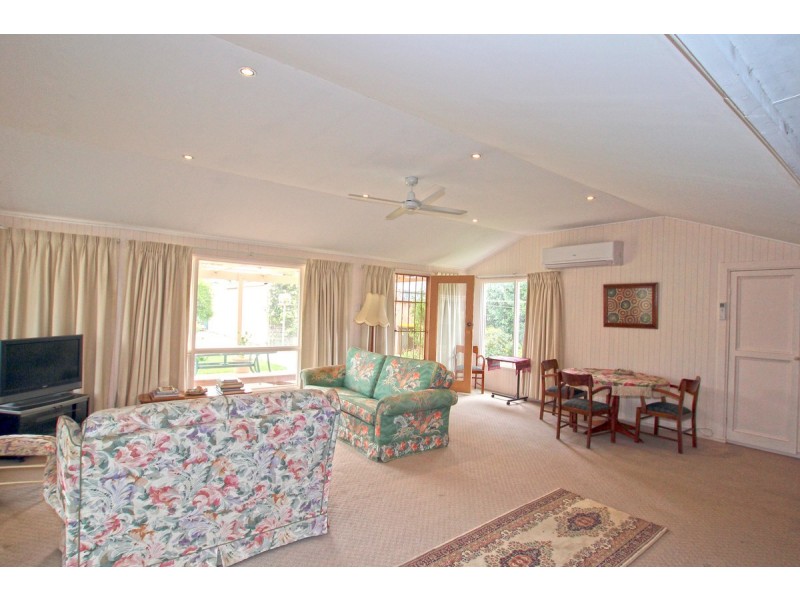 24 Irving Road, Aldinga Beach SA 5173