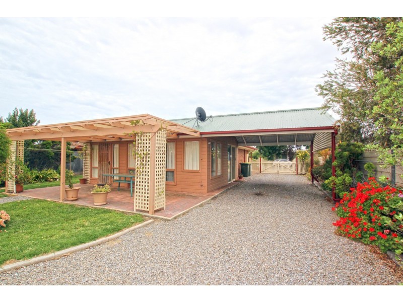 24 Irving Road, Aldinga Beach SA 5173