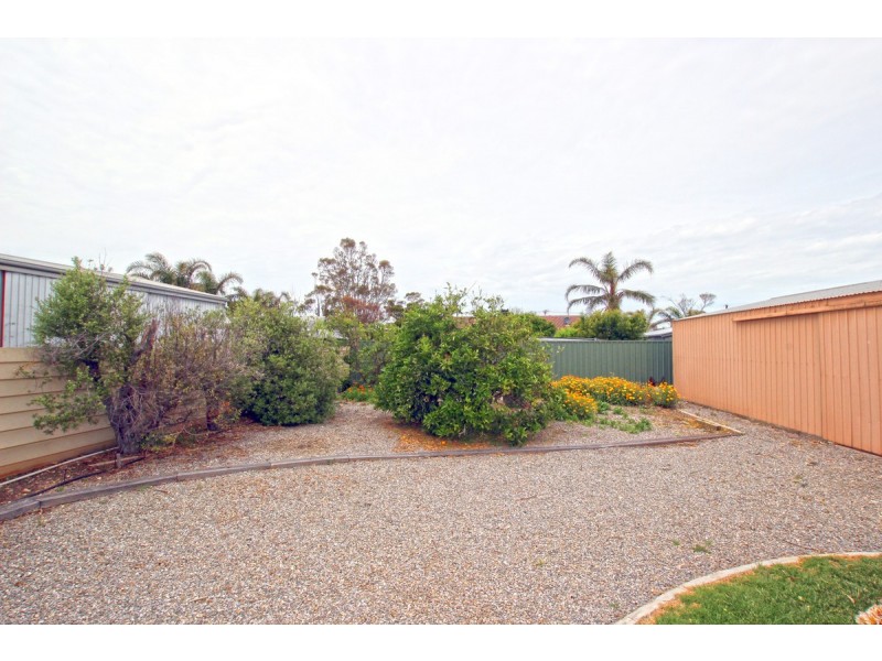 24 Irving Road, Aldinga Beach SA 5173