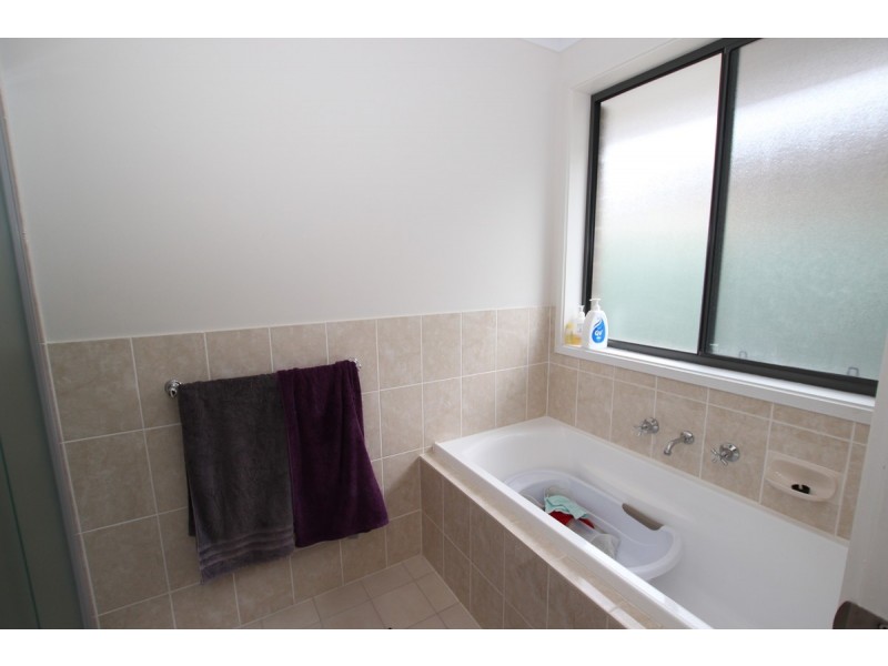 4 Emerald Boulevard, Aldinga Beach SA 5173