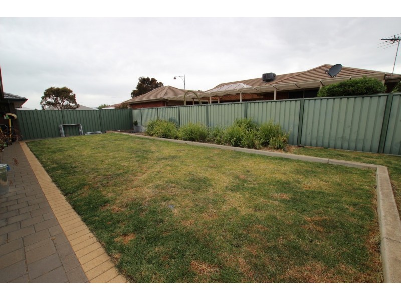 4 Emerald Boulevard, Aldinga Beach SA 5173