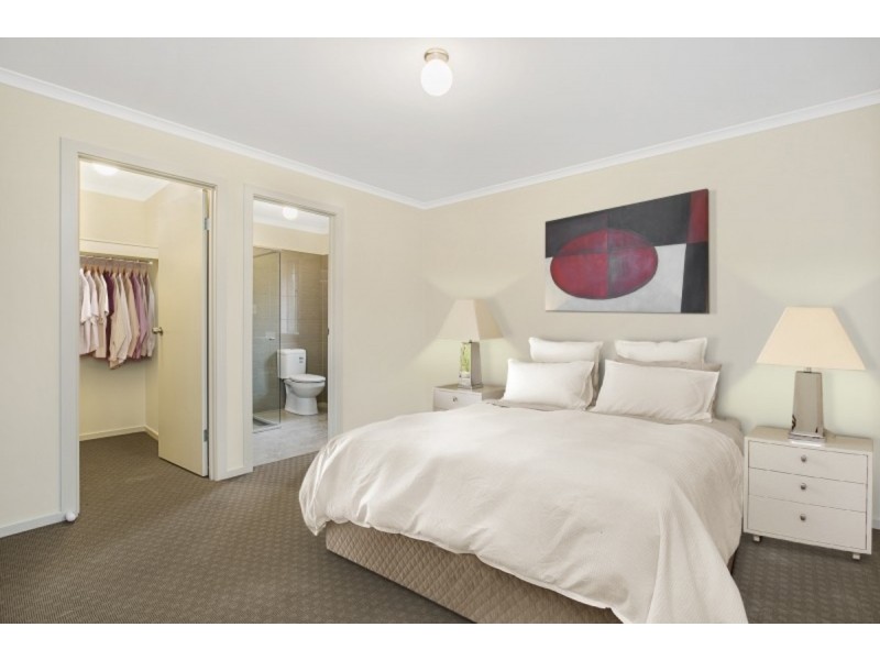 13 Dampier Avenue, Seaford Meadows SA 5169