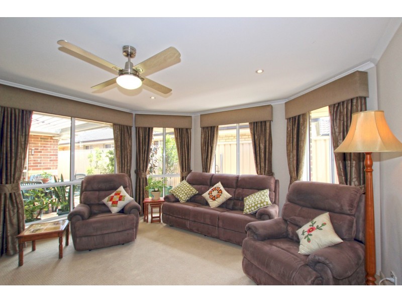 8 Urchin Crescent, Aldinga Beach SA 5173