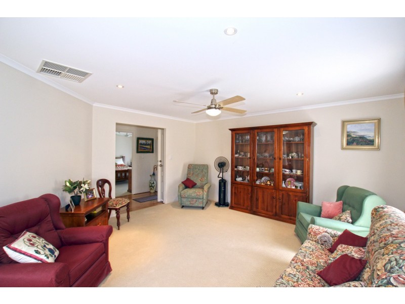 8 Urchin Crescent, Aldinga Beach SA 5173