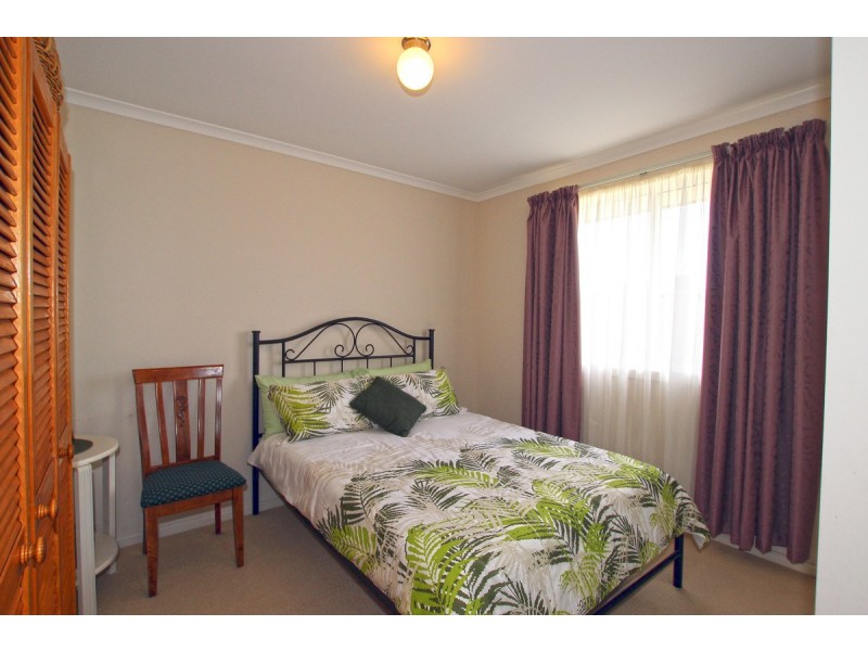 8 Urchin Crescent, Aldinga Beach SA 5173