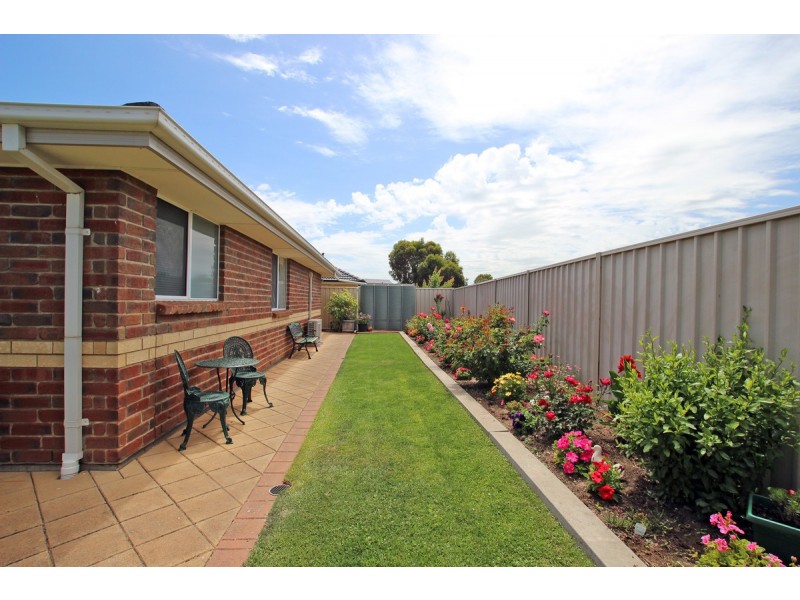 8 Urchin Crescent, Aldinga Beach SA 5173