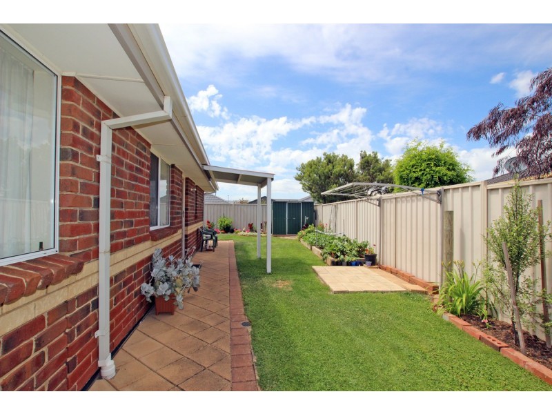 8 Urchin Crescent, Aldinga Beach SA 5173