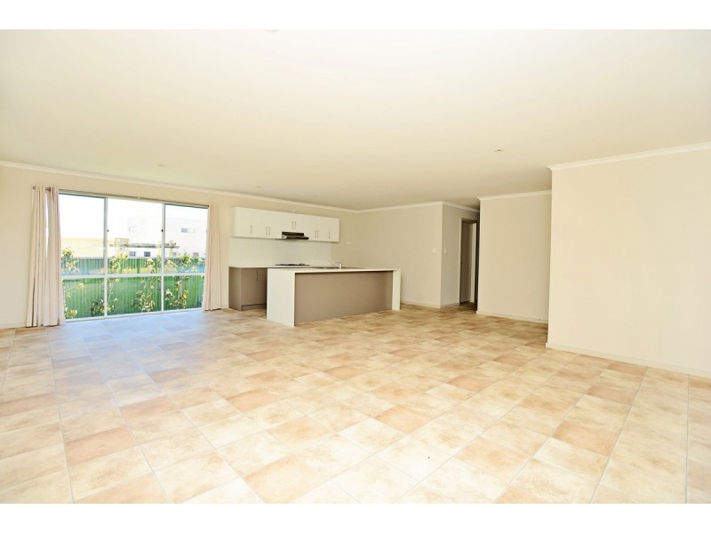 78 Whinnerah Avenue, Aldinga Beach SA 5173