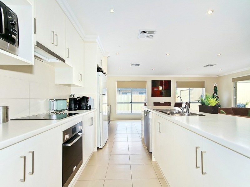 8 Kipsy Street, Aldinga Beach SA 5173