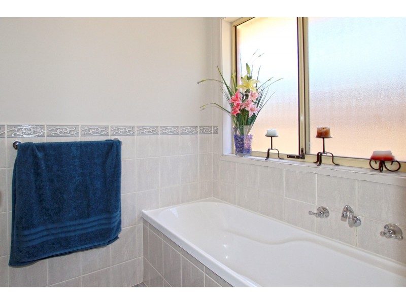 21 Humphrys Road, Aldinga Beach SA 5173