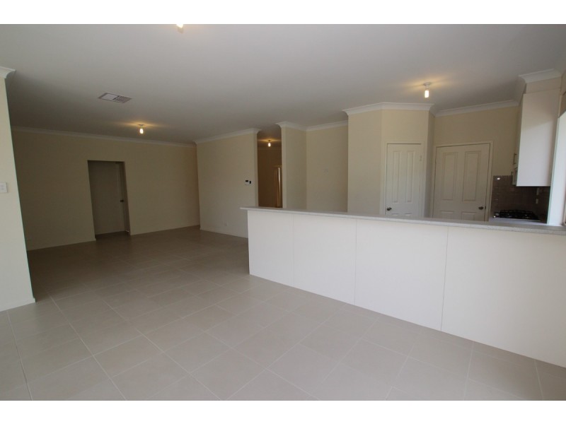 25 Sapphire Way, Aldinga Beach SA 5173
