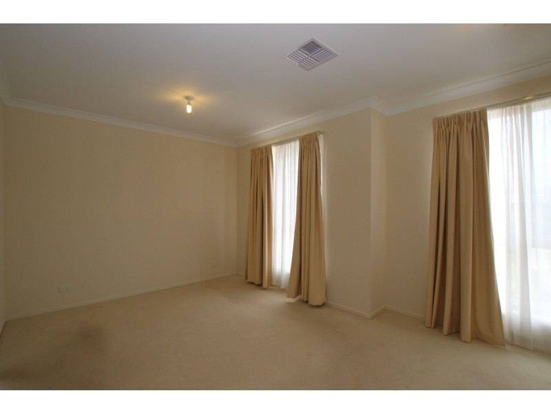 25 Sapphire Way, Aldinga Beach SA 5173