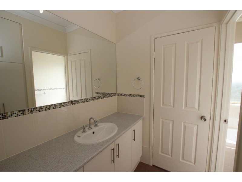 25 Sapphire Way, Aldinga Beach SA 5173