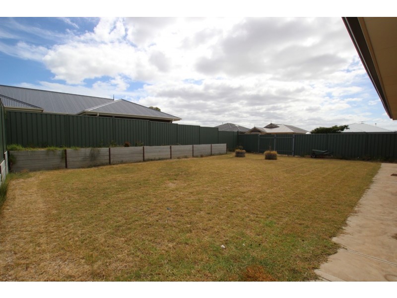 25 Sapphire Way, Aldinga Beach SA 5173