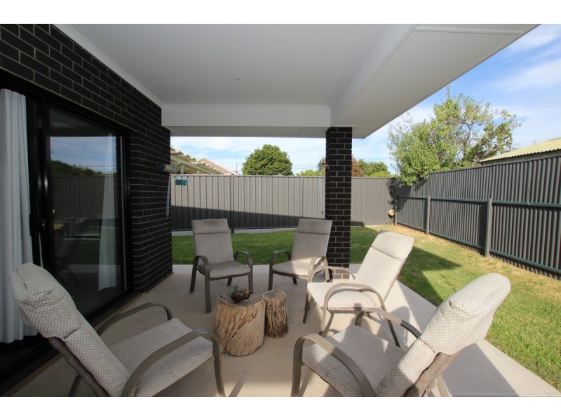 2B Claring Bould Road, Christies Beach SA 5165