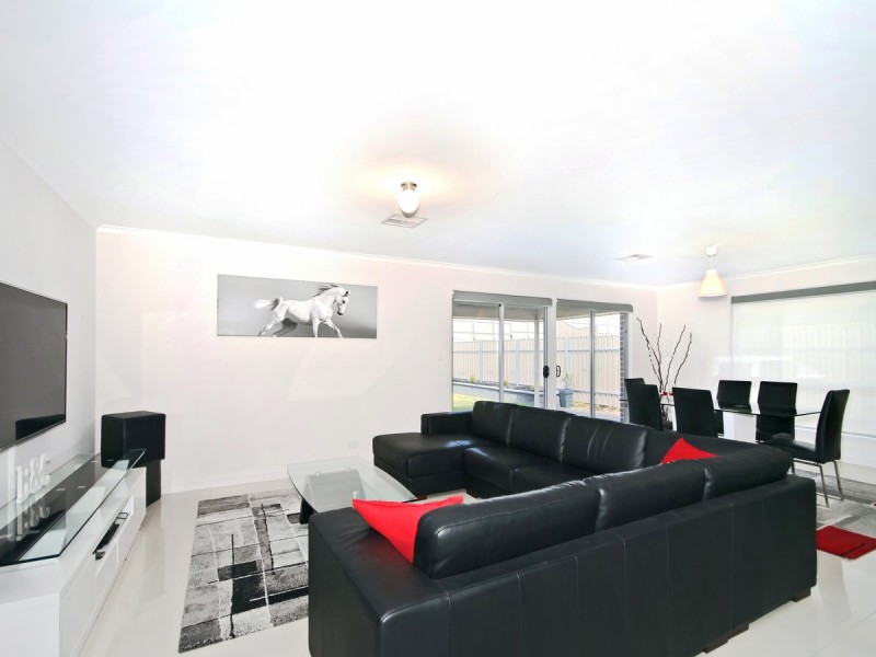 37 Beachport Road, Seaford Rise SA 5169