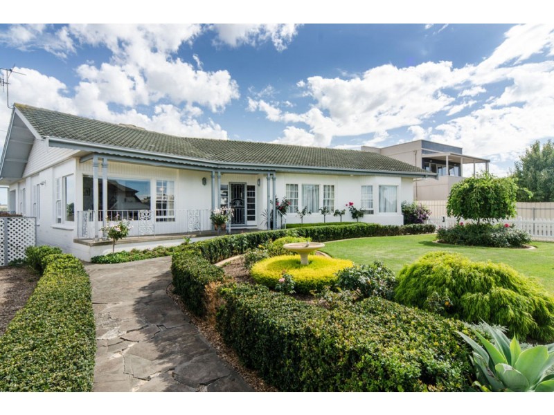 15 Honeyman Grove, Mccracken SA 5211