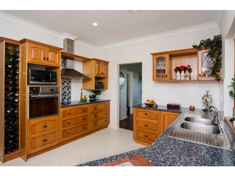 15 Honeyman Grove, Mccracken SA 5211