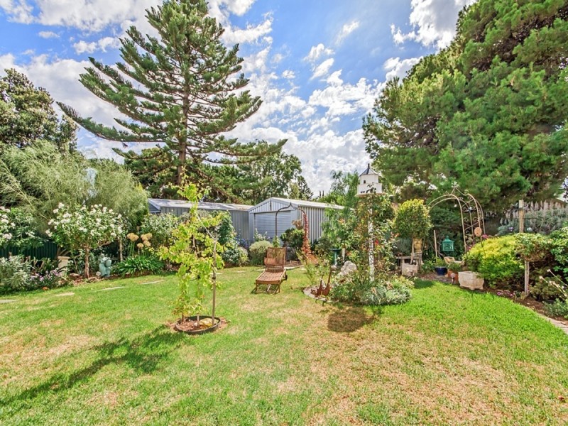 9 Hamilton Road, Aldinga Beach SA 5173