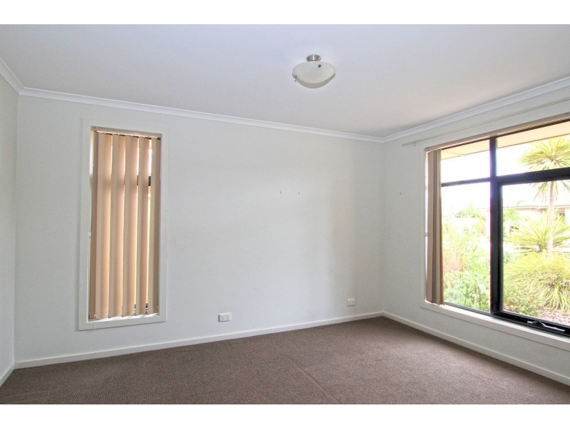 13 Whistlers Avenue, Aldinga Beach SA 5173
