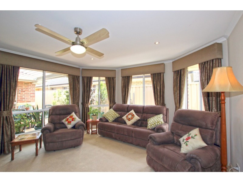 8 Urchin Crescent, Aldinga Beach SA 5173