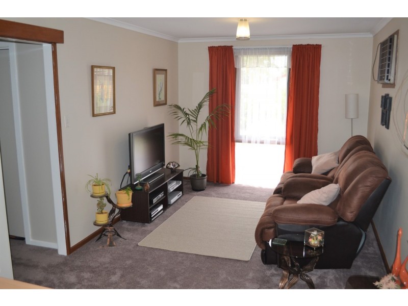 12 Lindsay Drive, Morphett Vale SA 5162