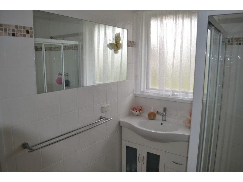 12 Lindsay Drive, Morphett Vale SA 5162